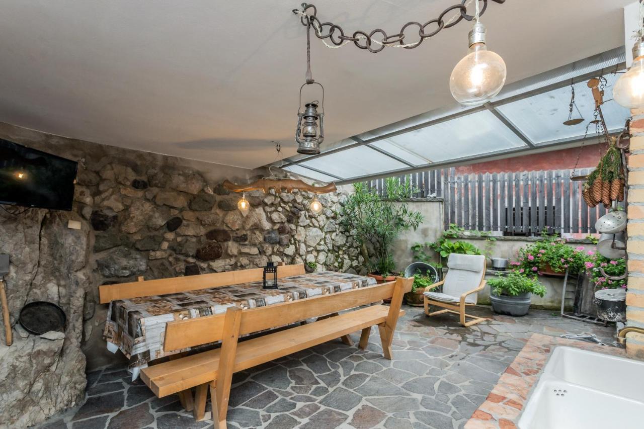Agritur E-Cinque Villa Салорно Екстериор снимка